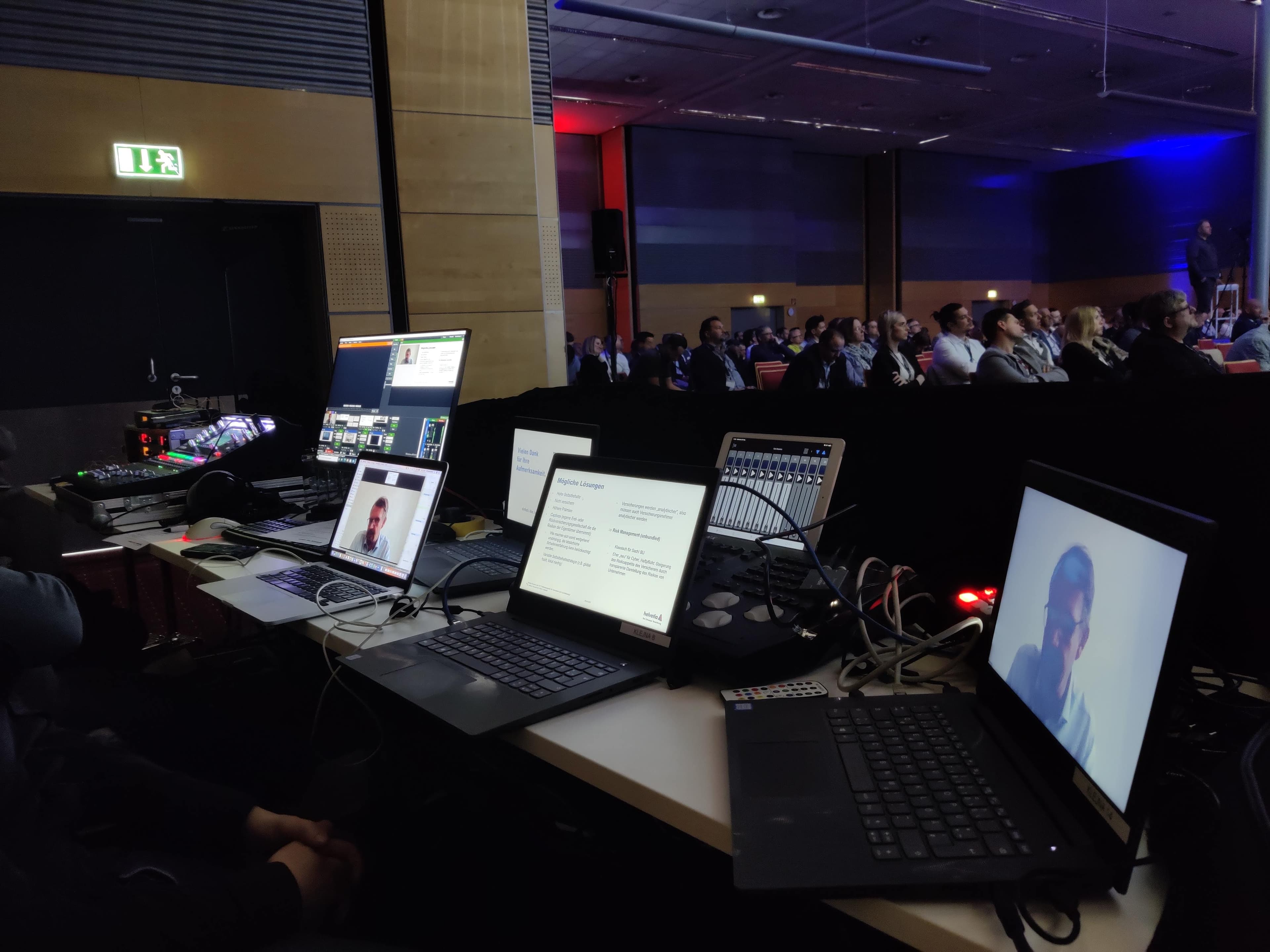 Technische Produktionsleitung bei Großveranstaltung